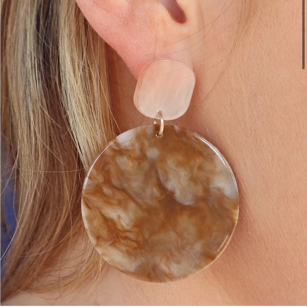 ACRYLIC DISK DANGLE Marble EARRINGS BROWN & Cream